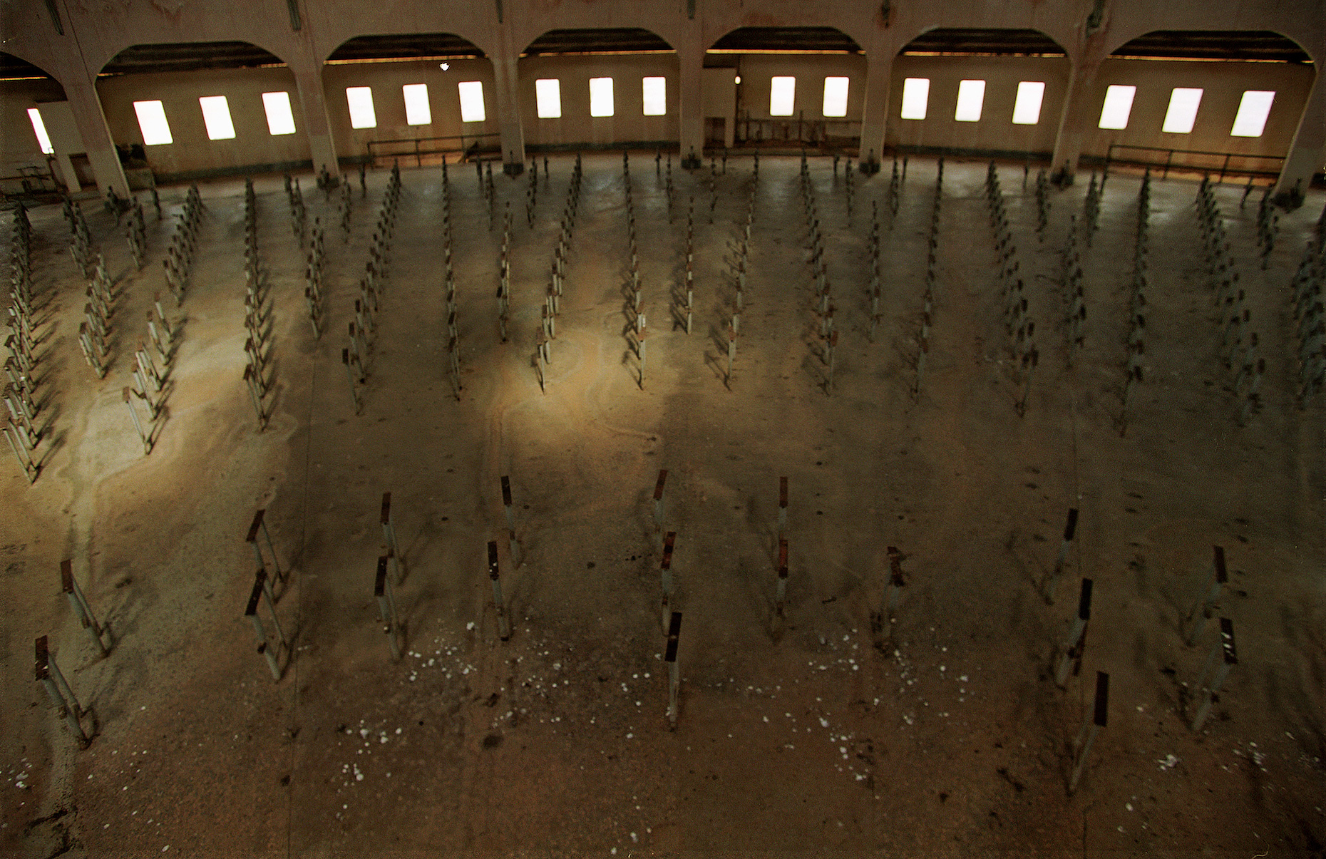 012-prison-mess.jpg
